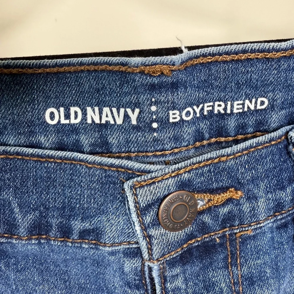Old Navy Boyfriend Jean Shorts - Blue - Picture 4 of 5